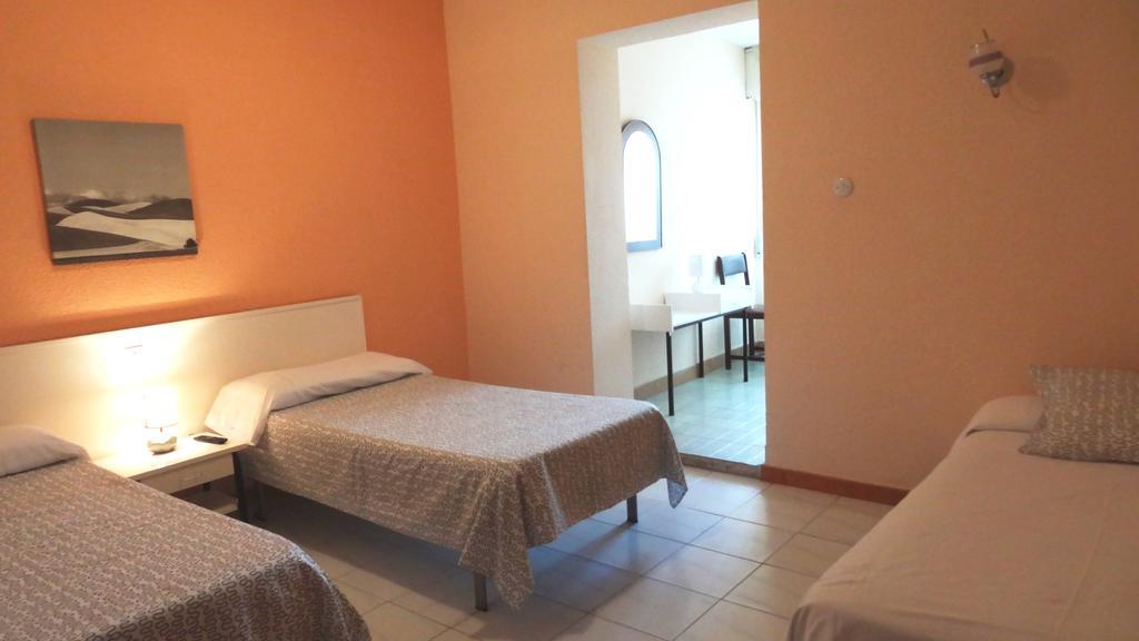 Hostal Isla Playa Extérieur photo